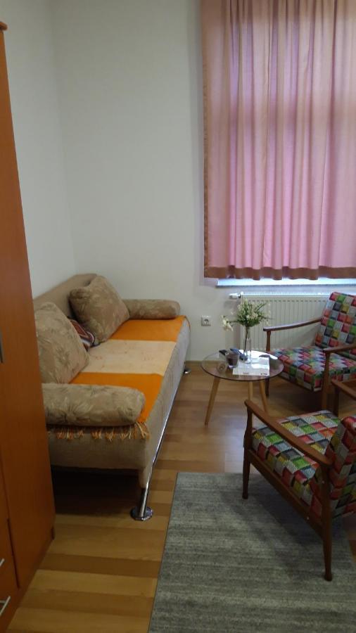 Apartment And Rooms"Tabasnice"Tuzla Centar ภายนอก รูปภาพ