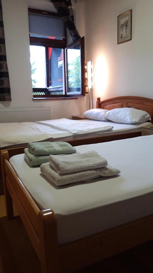 Apartment And Rooms"Tabasnice"Tuzla Centar ภายนอก รูปภาพ