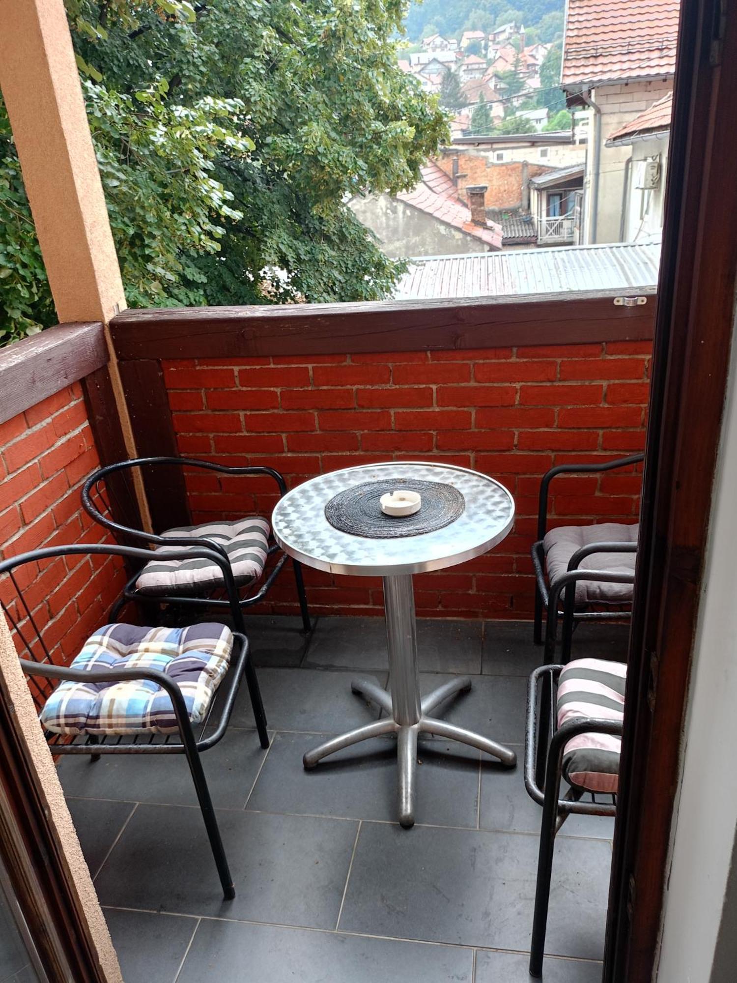 Apartment And Rooms"Tabasnice"Tuzla Centar ภายนอก รูปภาพ